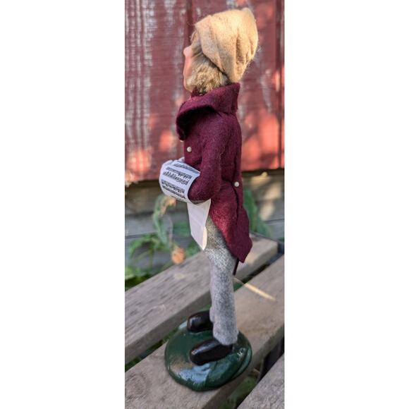 Byers' Choice Caroler 1987 Vintage Christmas Boy w/Rolled Sheet Music Red Coat - Picture 5 of 9